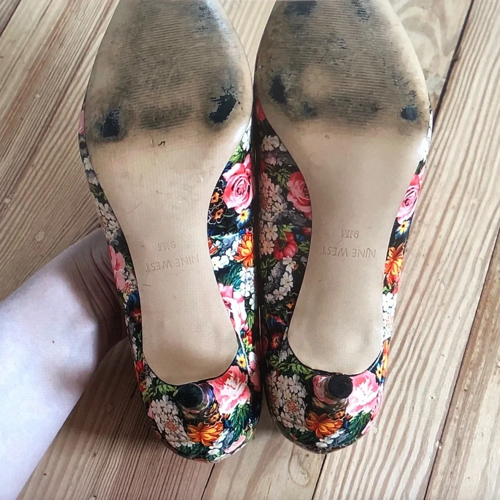 Nine West Floral Pointed-Toe Stiletto Heels in Black with Pink and Orange Roses